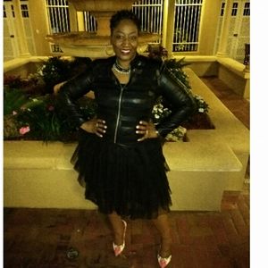 Meet your Posher, Angie